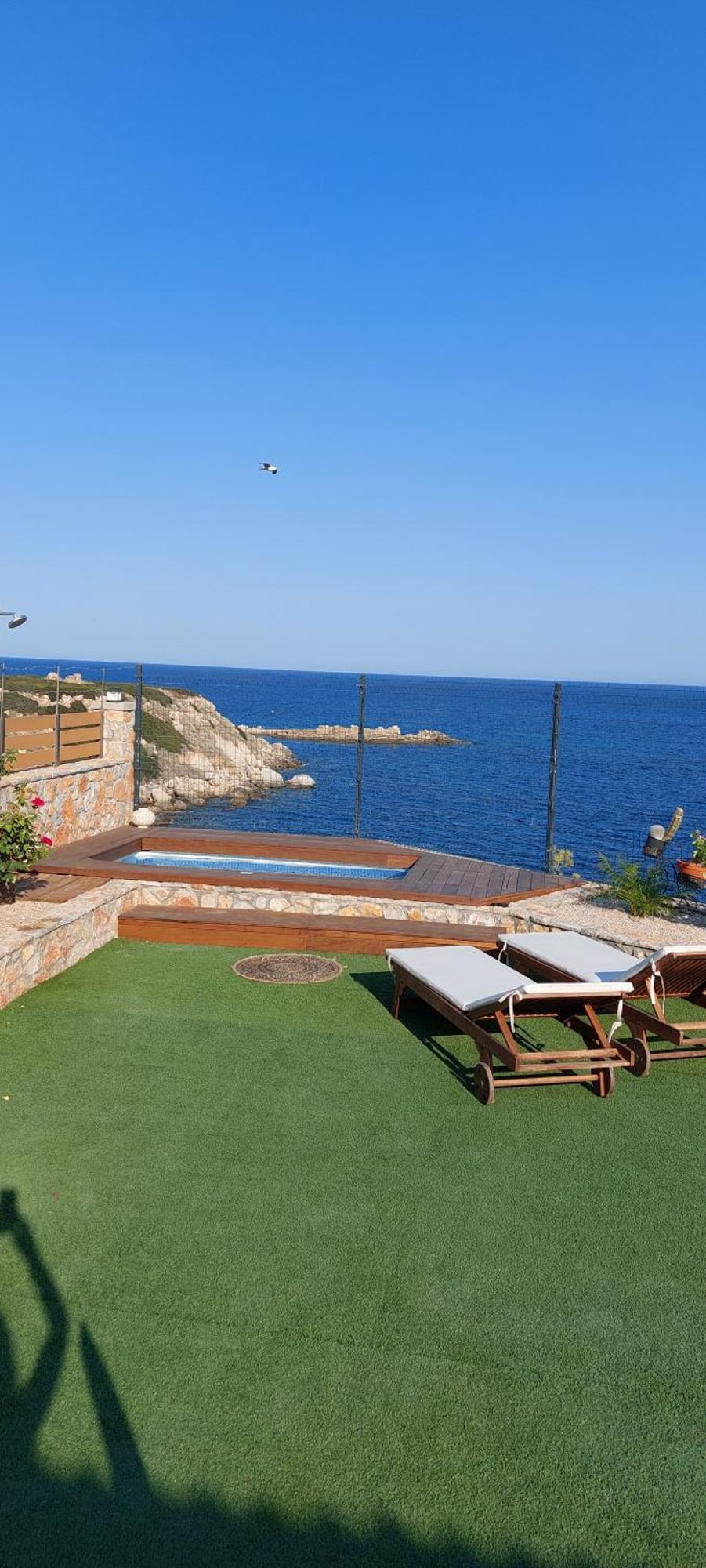 Golden Sunrise Stegna Apartment